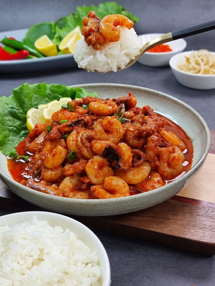 주문 즉시 제조하는 매콤한 낙새볶음 700g 3~4인분